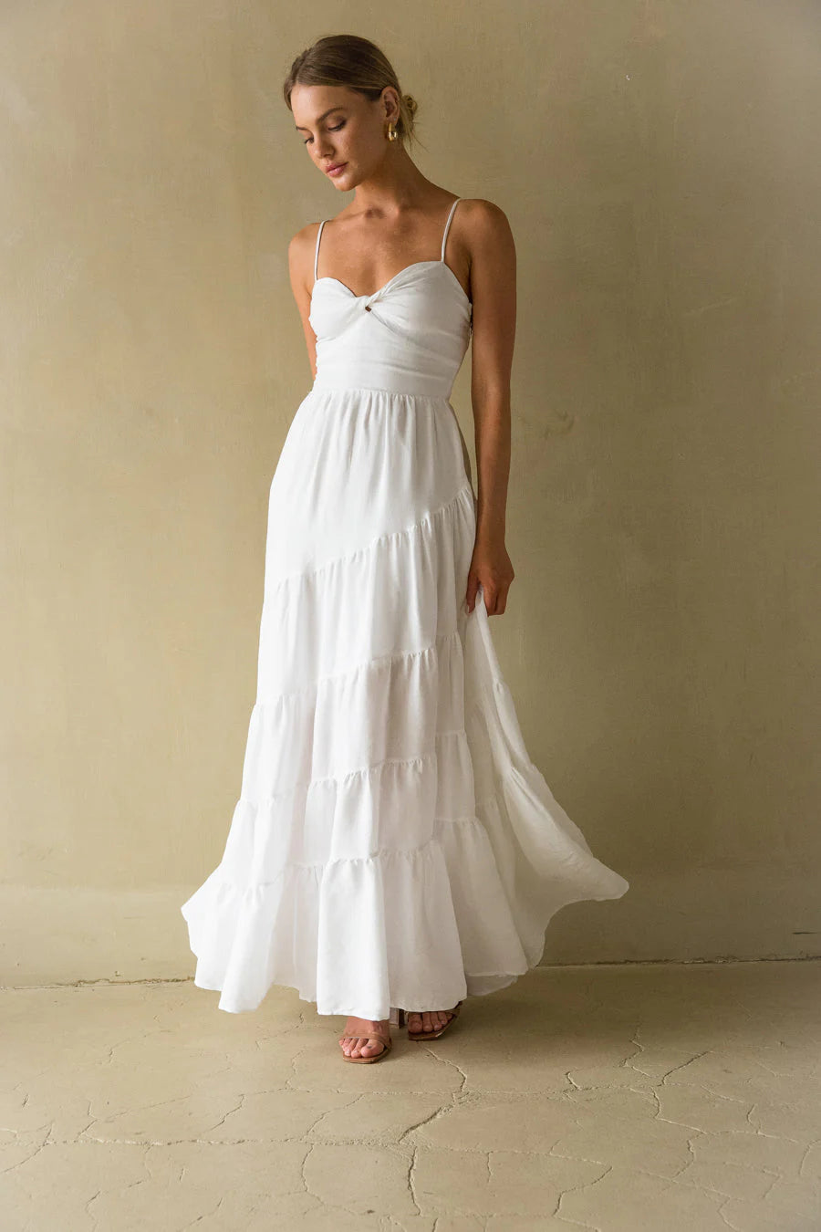Donna Twist Front Maxi Dress